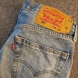 Levi Strauss & Co. 501